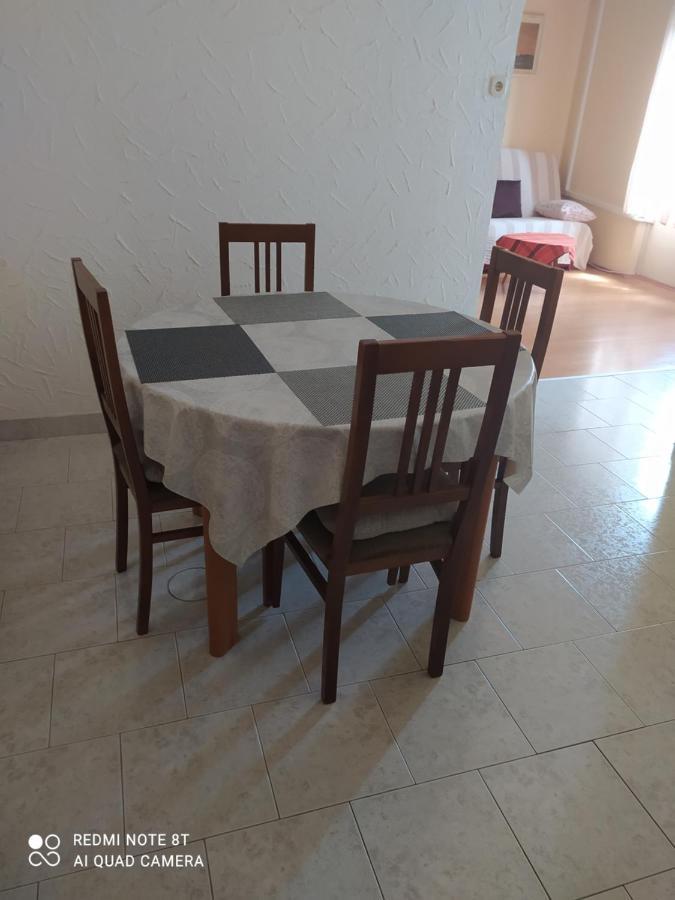 Studio Bella Rovinj Bagian luar foto